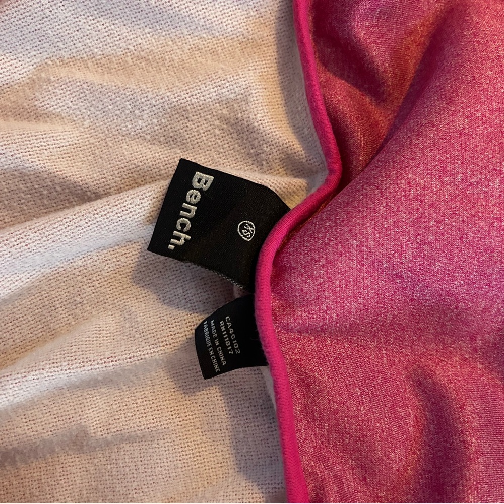 Women’s Pink Bench Sweater XS - Picture 4 of 4
